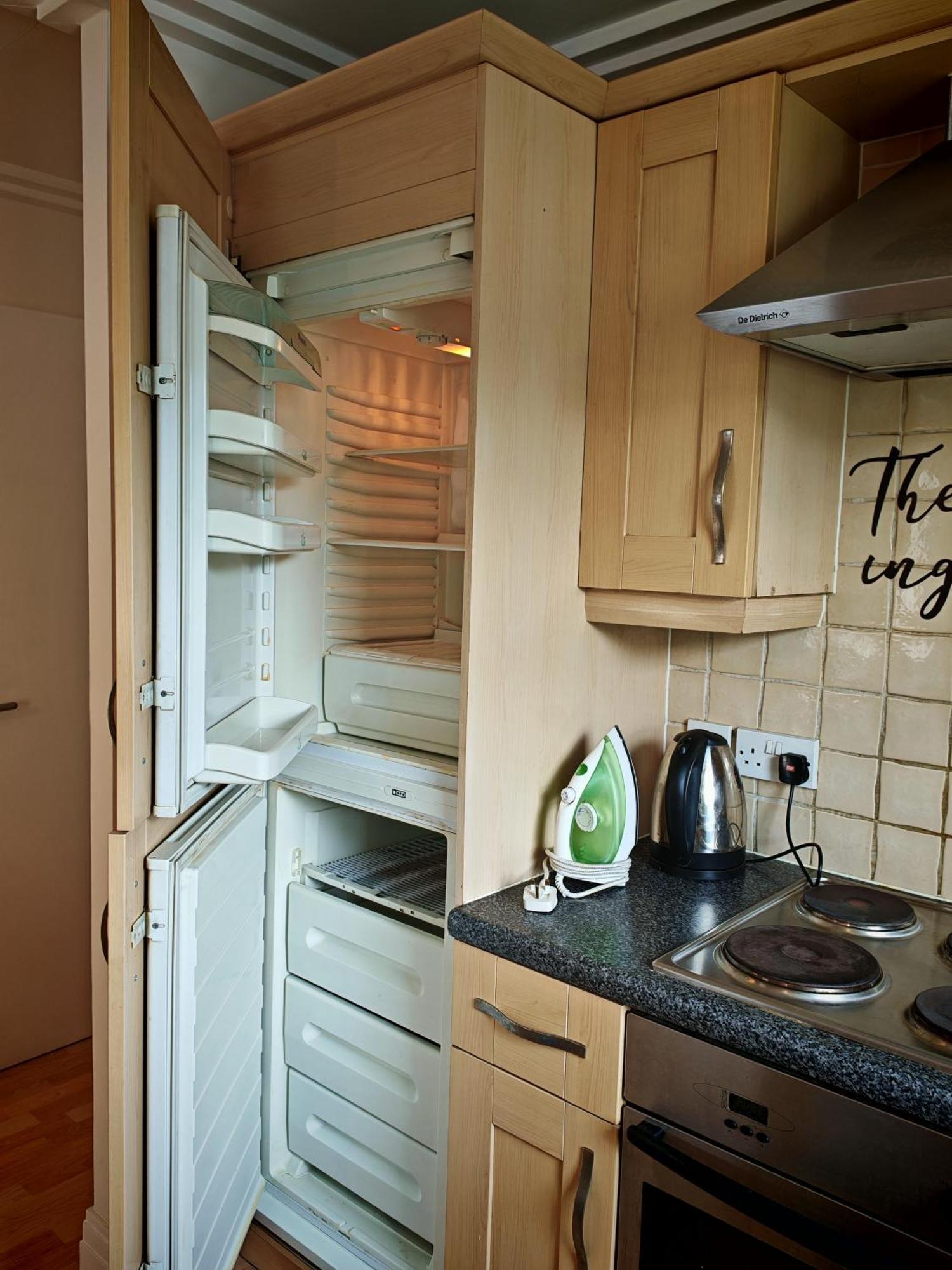 Spacious & Cosy Double And Single Bedrooms Close To Hendon & Colindale Tube Stations Екстериор снимка